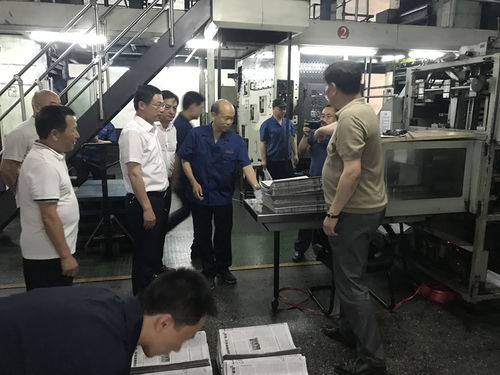 筑牢安全防线 确保两会出版——姜协军、邹继红赴印厂一线检查指导工作